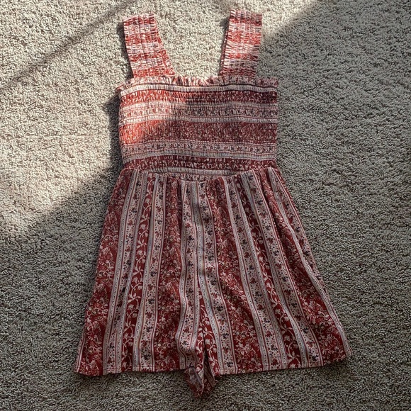 AE romper - Picture 2 of 4